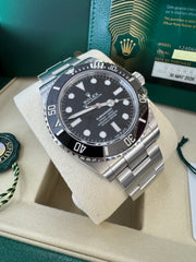 Rolex Submariner (No Date) 124060 2026
